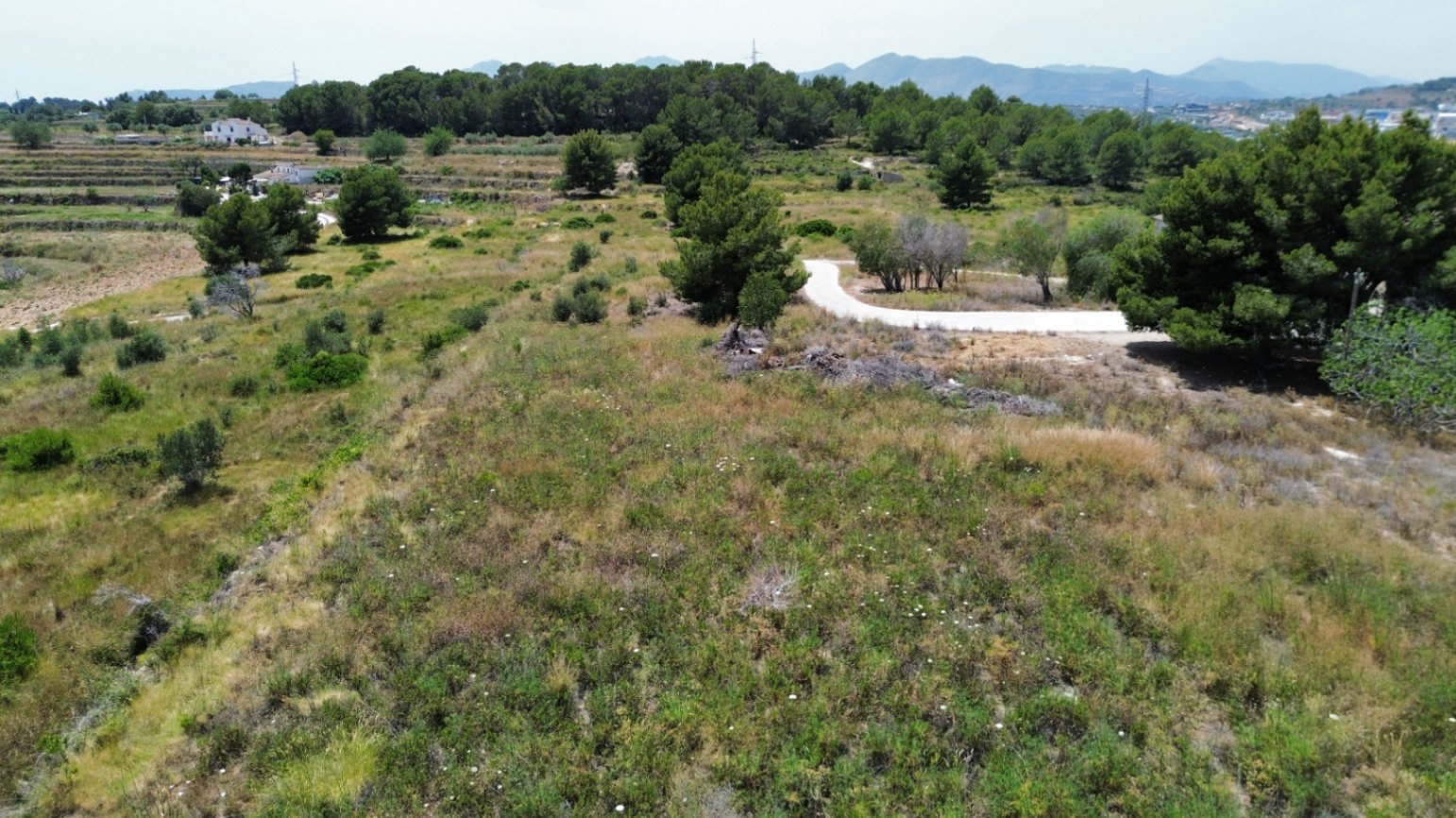 Country house ideal for an equestrian center in Moraira
