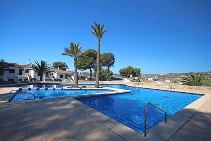 Apartment with pool & views at El Alcazar Residential Moraira