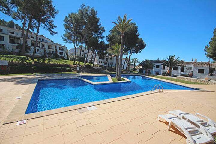 Apartment with pool & views at El Alcazar Residential Moraira