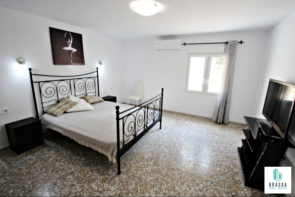 Renovierte Villa mit Meerblick in Montemar Benissa, in der Nähe der Küste