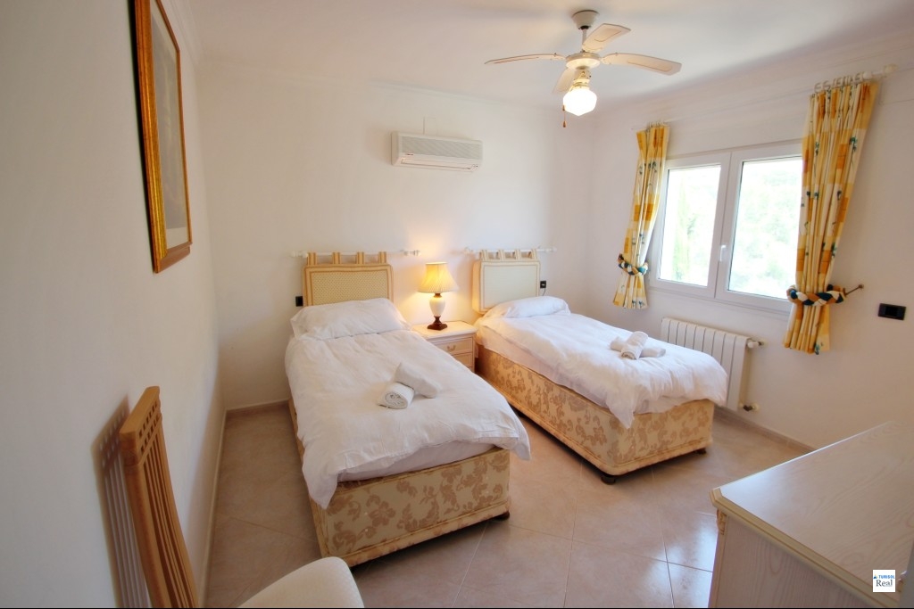 Luxuriöse Villa mit Meerblick an der Küste von Benissa