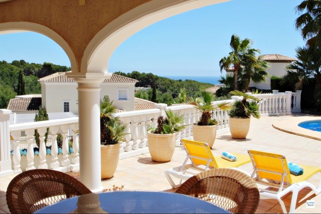 Villa de lujo con vistas al mar en la costa de Benissa