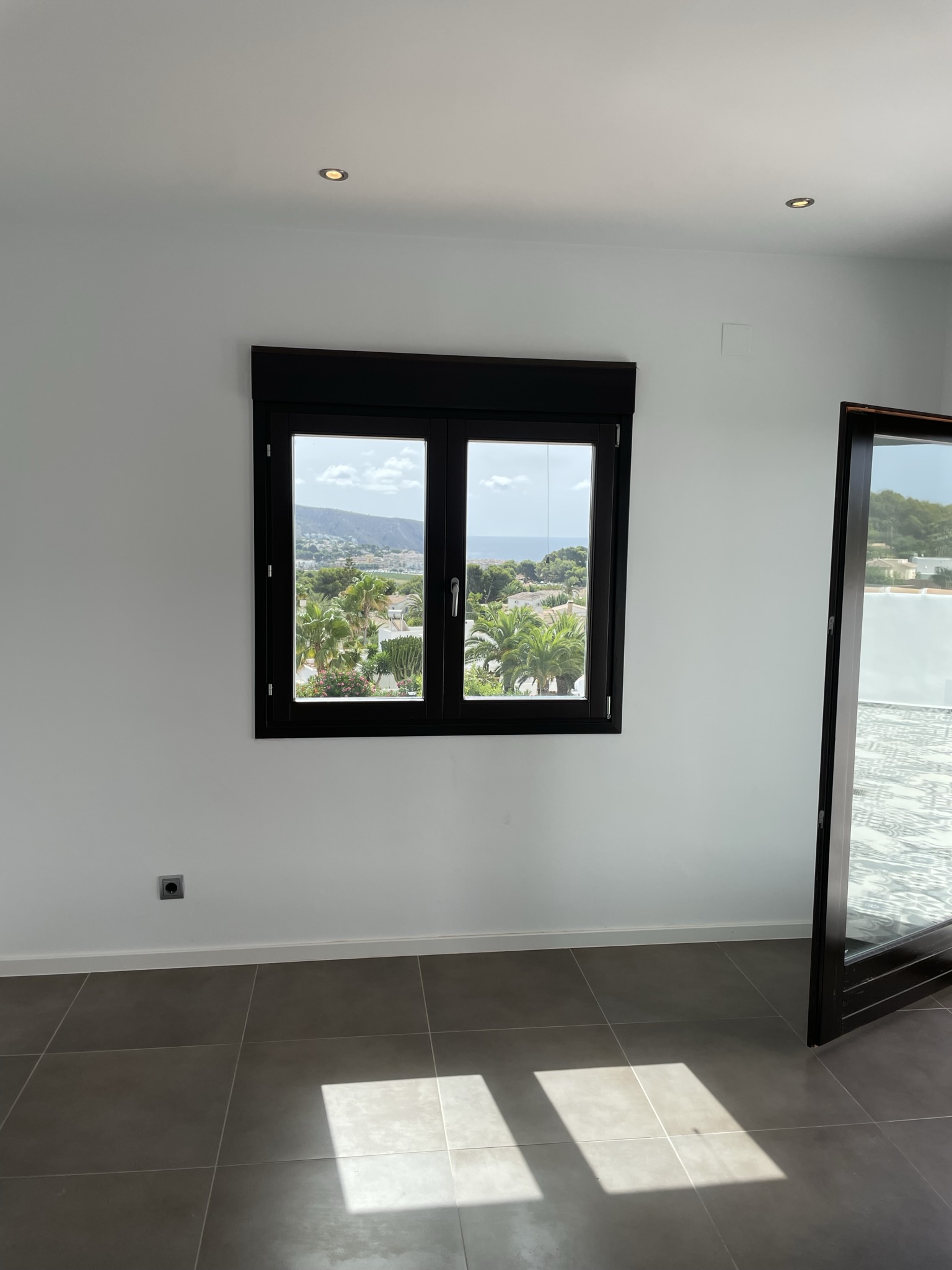 Large property in Benimeit Moraira with sea views