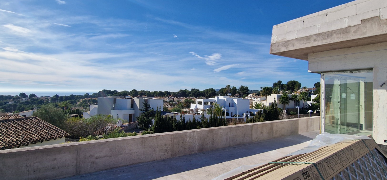 New build luxury villa with large garage and sea views in Moraira