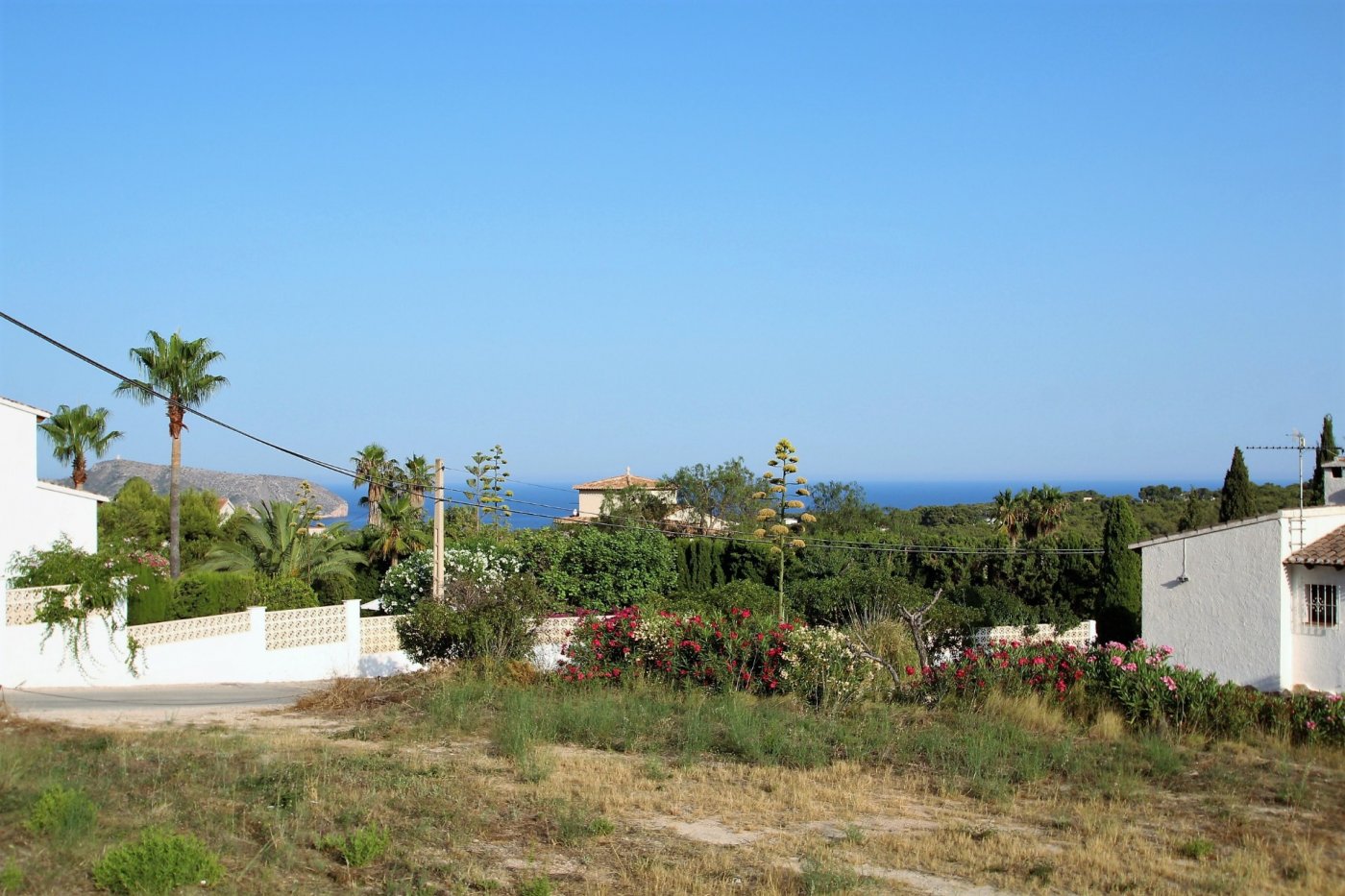 Havsutsikt tomter till salu i Benimeit Moraira