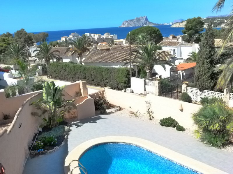 Villa en venta en Pla del Mar a pie de Moraira