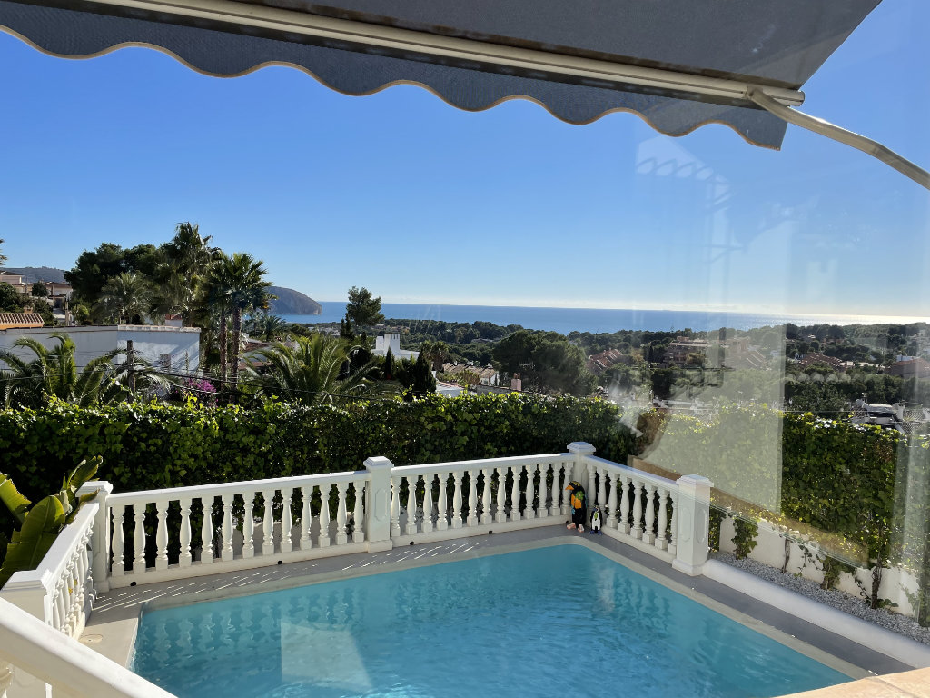 Villa avec vue sur la mer et piscine à vendre à Moraira, Alicante