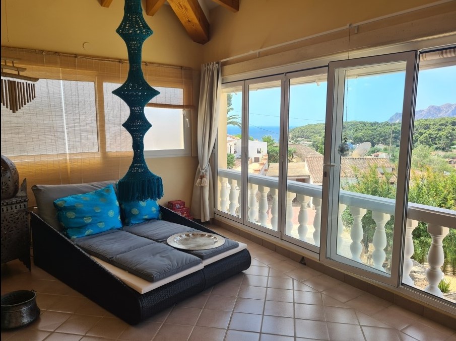 Sea view villa for sale in Benissa near the beach