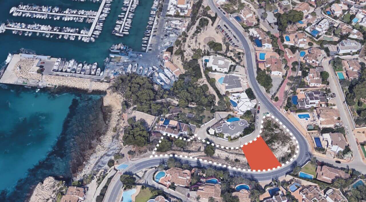 Villa te koop in El Portet Moraira op loopafstand van strand