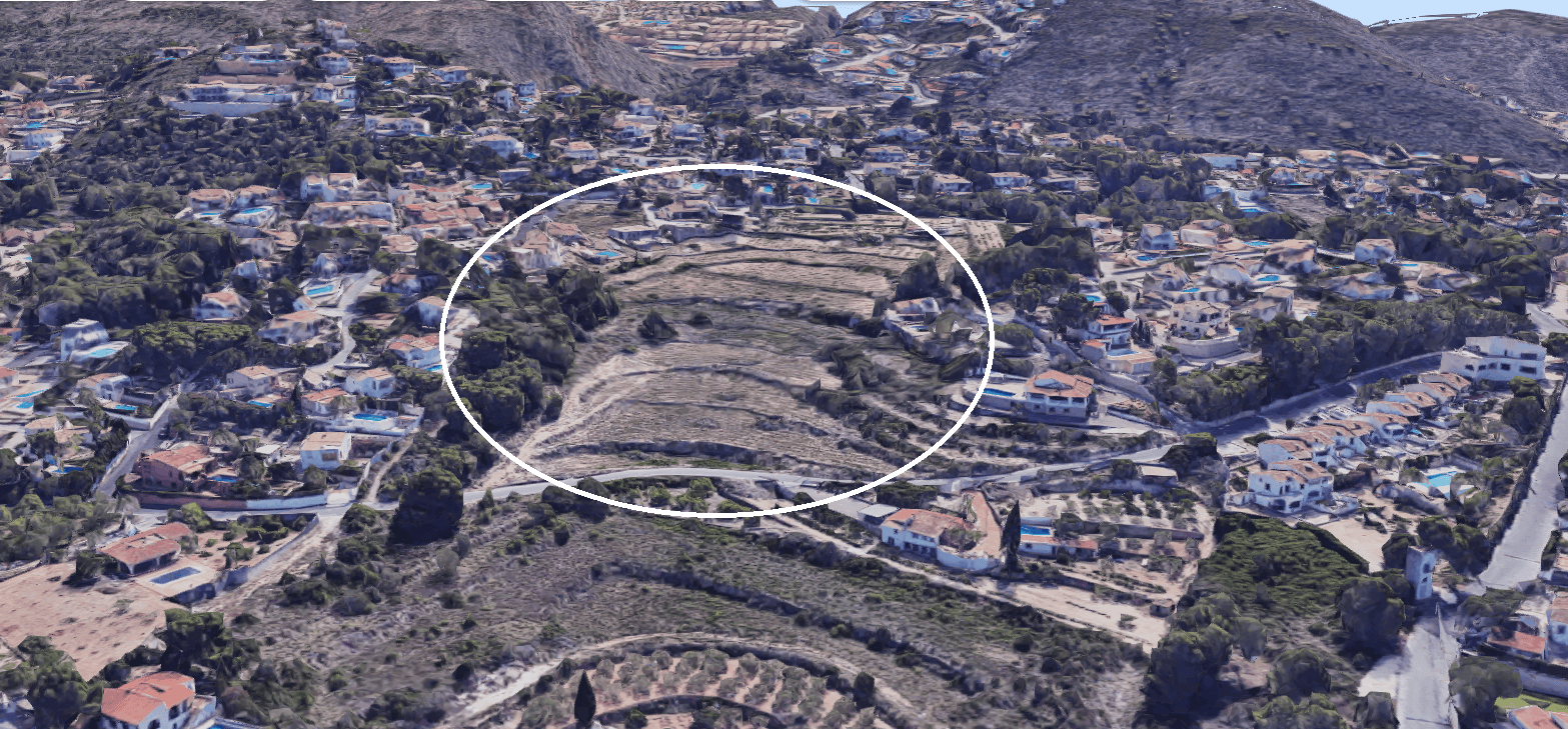 Land to develop in Moraira