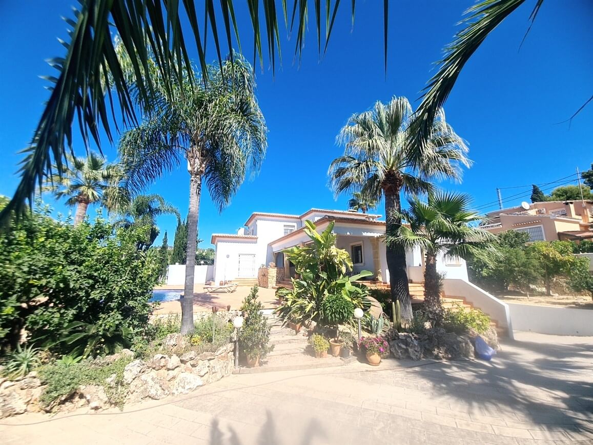 Villa de lujo cerca de playa Baladrar Benissa
