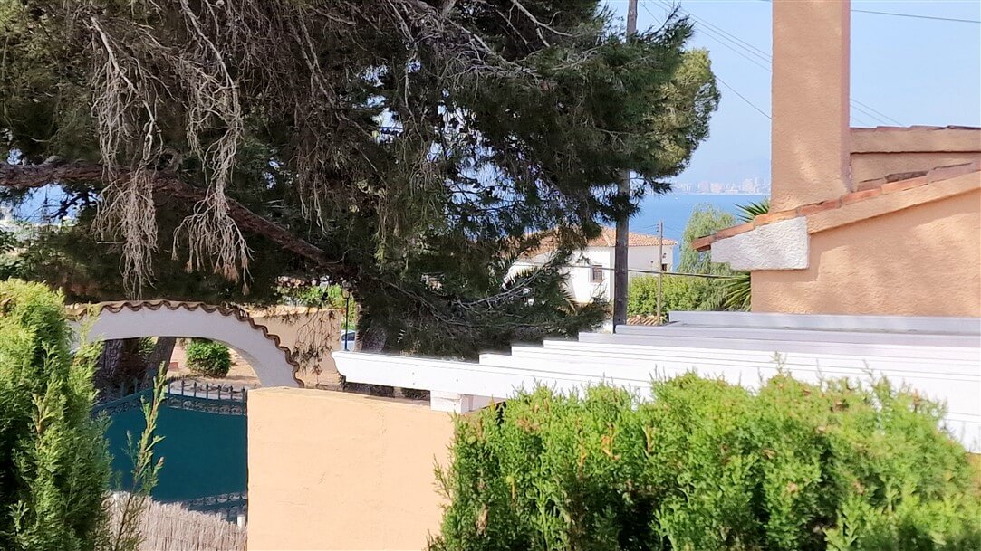 Schnäppchen-Villa zum Renovieren in Pla del Mar
