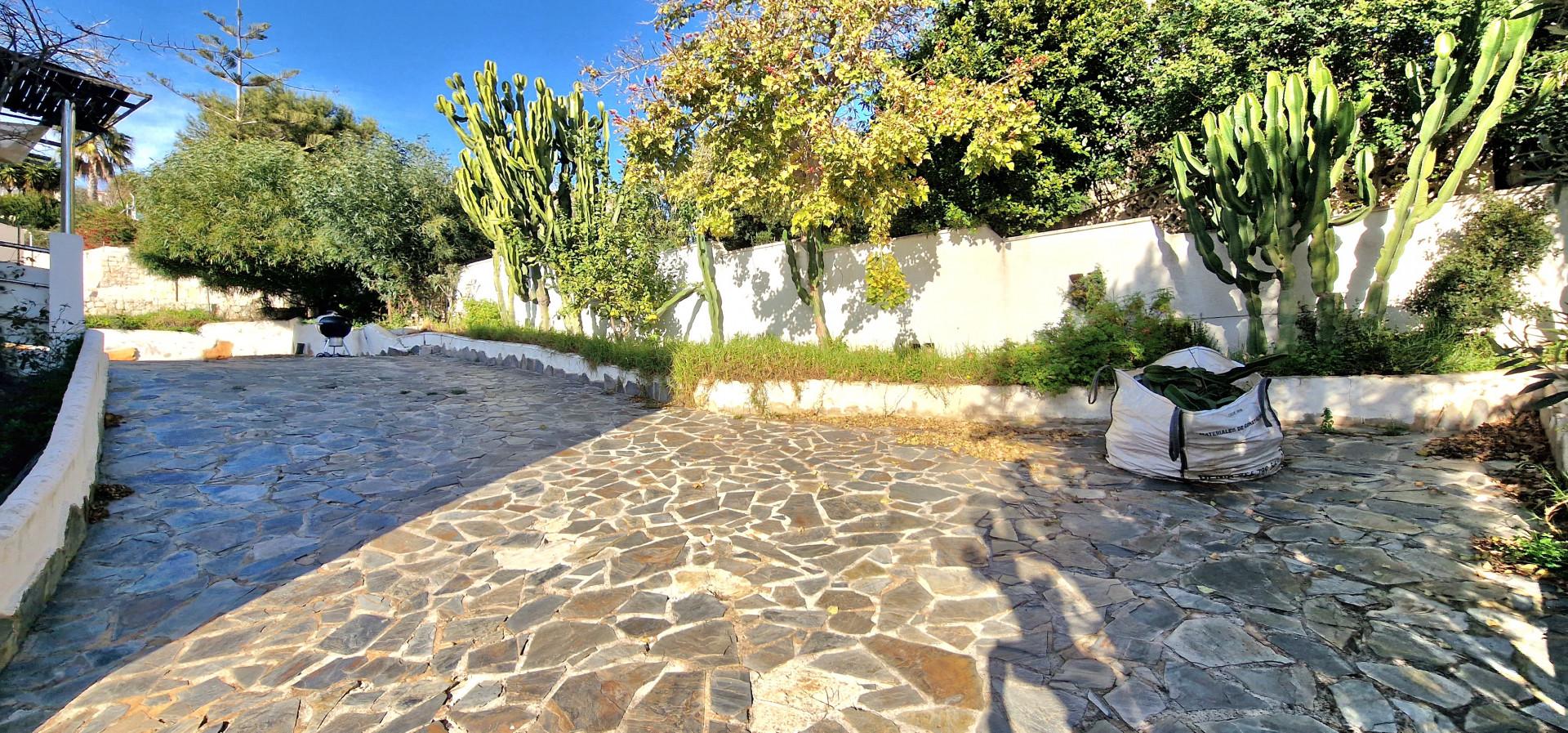 Ibiza style villa for sale in Cumbre del Sol
